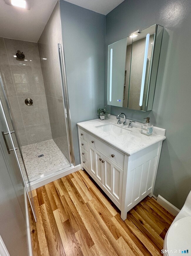 Building Photo - 10 Longview Ln