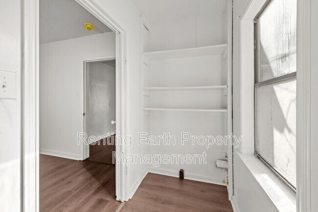 Building Photo - 5320 Ter Q