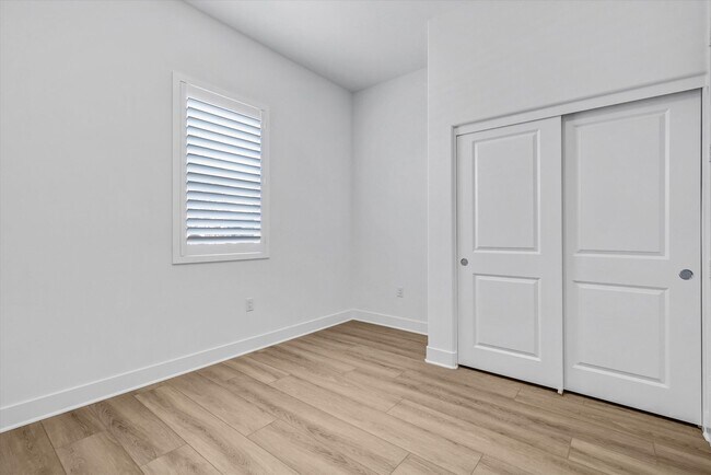 Building Photo - New-built Home in Great Park