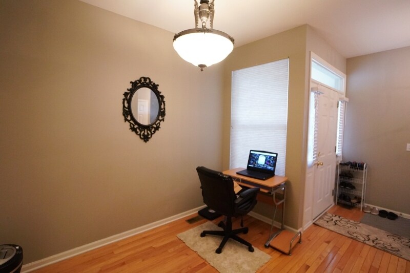 Building Photo - 863 Havenshire Rd