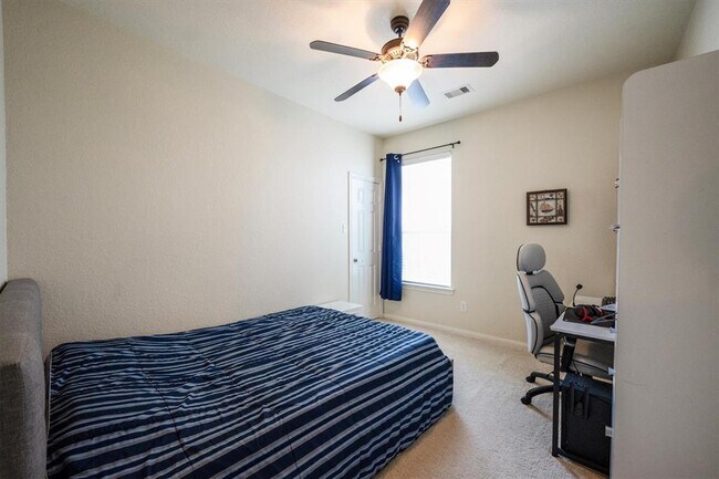 Building Photo - 25227 Hawthorne Blossom Dr