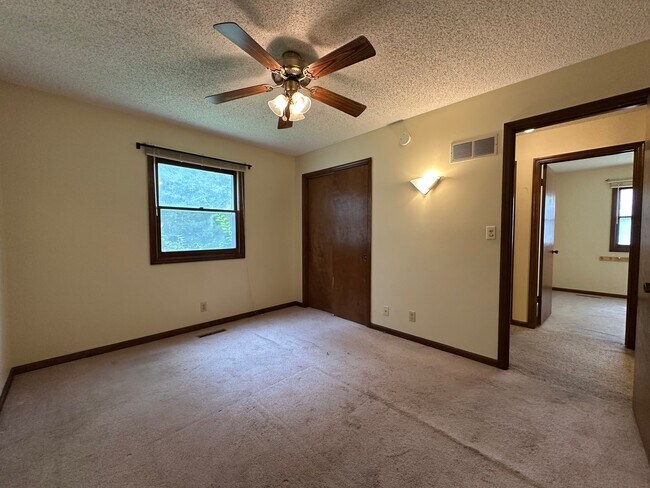 Building Photo - Allendale Duplex