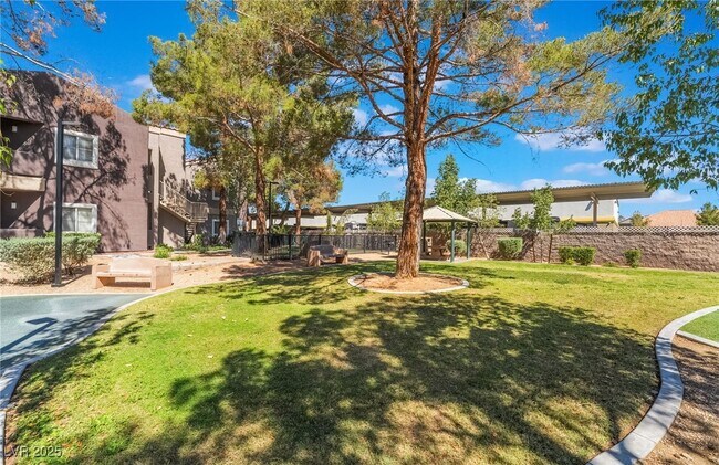 Building Photo - 5250 S Rainbow Blvd