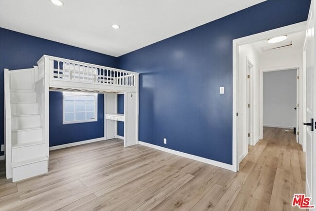 Building Photo - 2200 Easy Ave