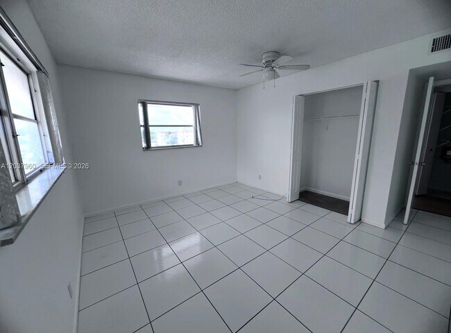 Building Photo - 2430 SW 81st Ave