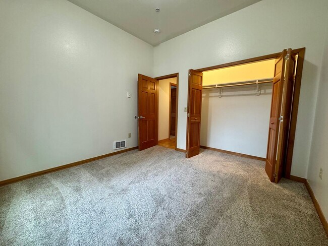 Building Photo - Single-Level 2BD/2BA in Face Rock Village – Bandon Beach Living Awaits