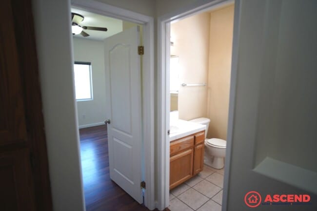 Building Photo - 9216 Topico Ct