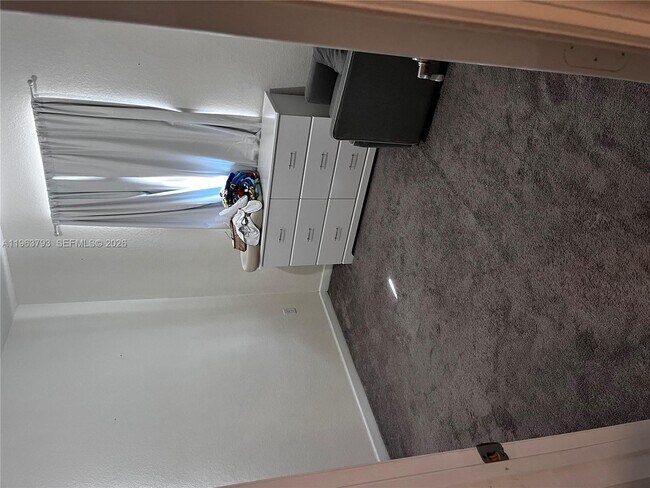 Building Photo - 3402 W 105th St