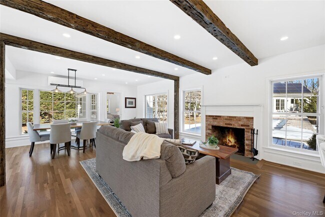 Building Photo - 17C Basket Neck Ln