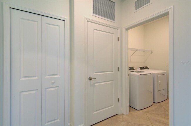 Building Photo - 15926 Clear Skies Pl