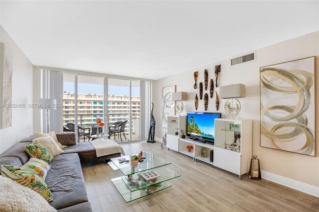 Building Photo - 5600 Collins Ave
