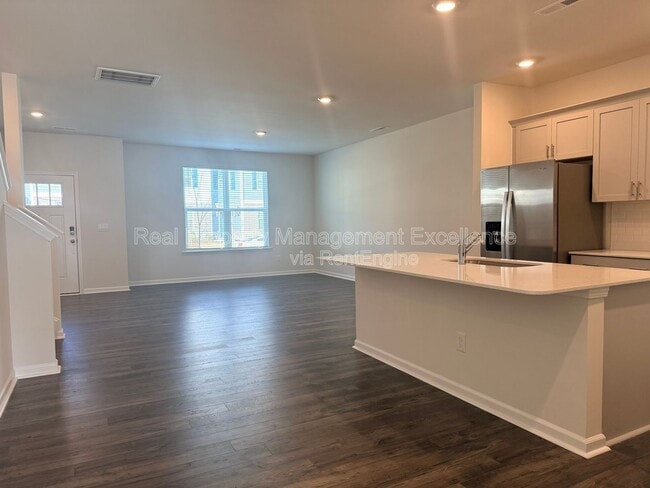 Building Photo - 828 Old Tarboro Rd