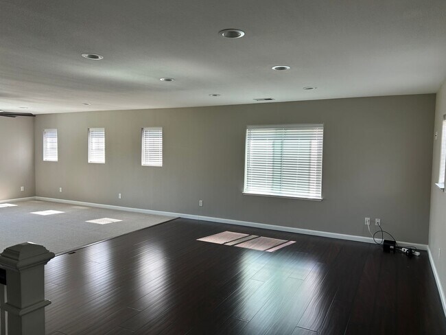 Building Photo - **READY FOR MOVE IN** Spark Home on Golf Course