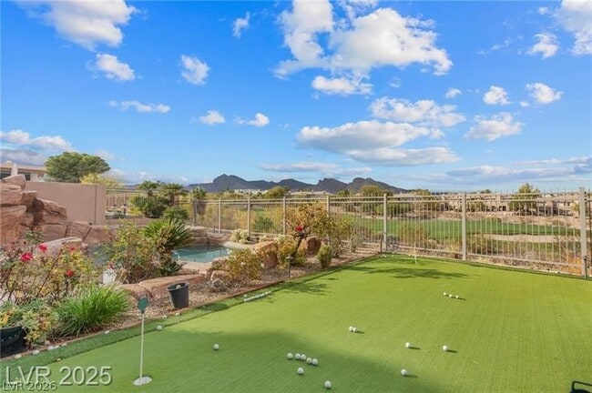 Building Photo - 425 Pinnacle Heights Ln