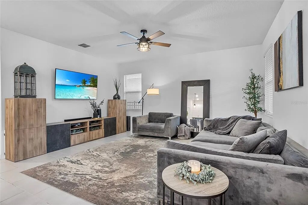 Building Photo - 11417 Rhyme Ave