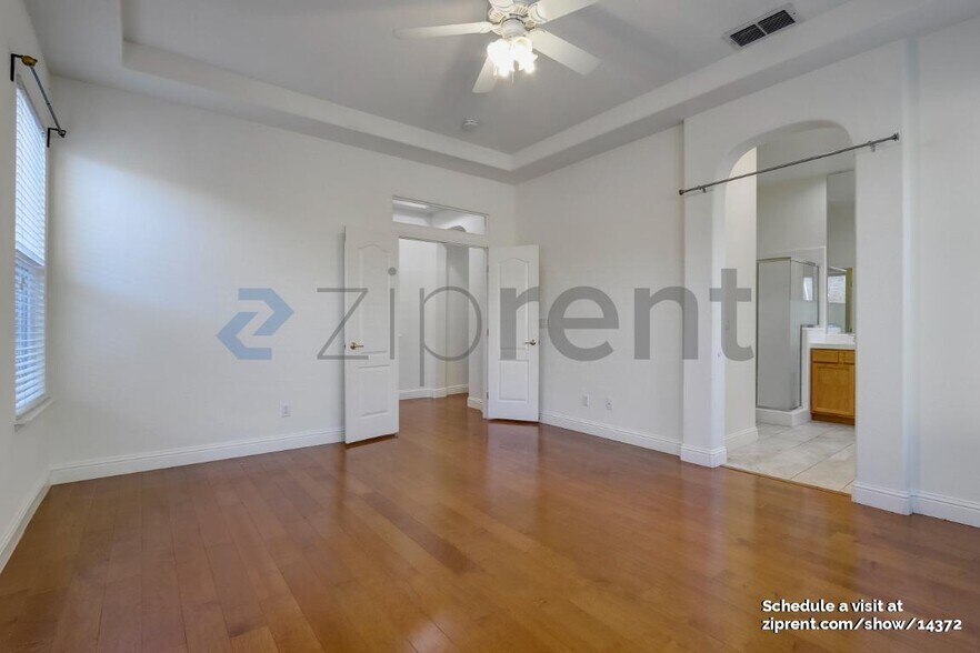 Building Photo - 856 Morningside Dr