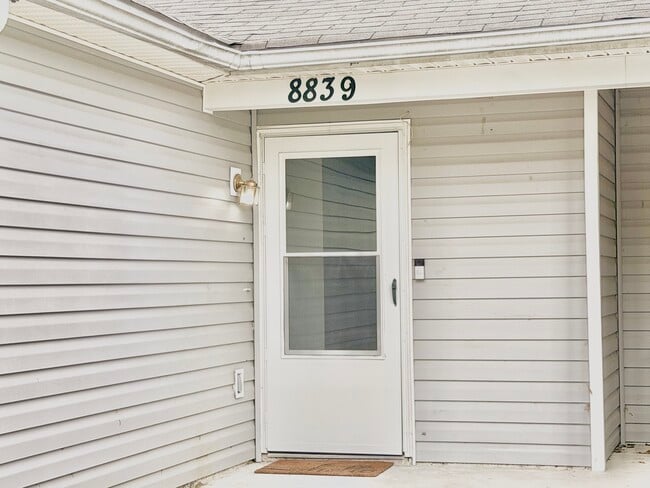 Building Photo - 8837 Freedom Way