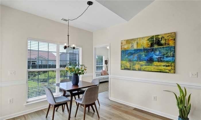 Building Photo - 121 Willow Point Cir