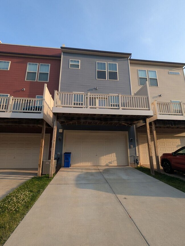 Building Photo - 1129 Lawler Dr