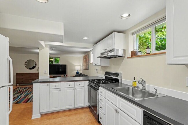 Building Photo - 351 NW 84th St
