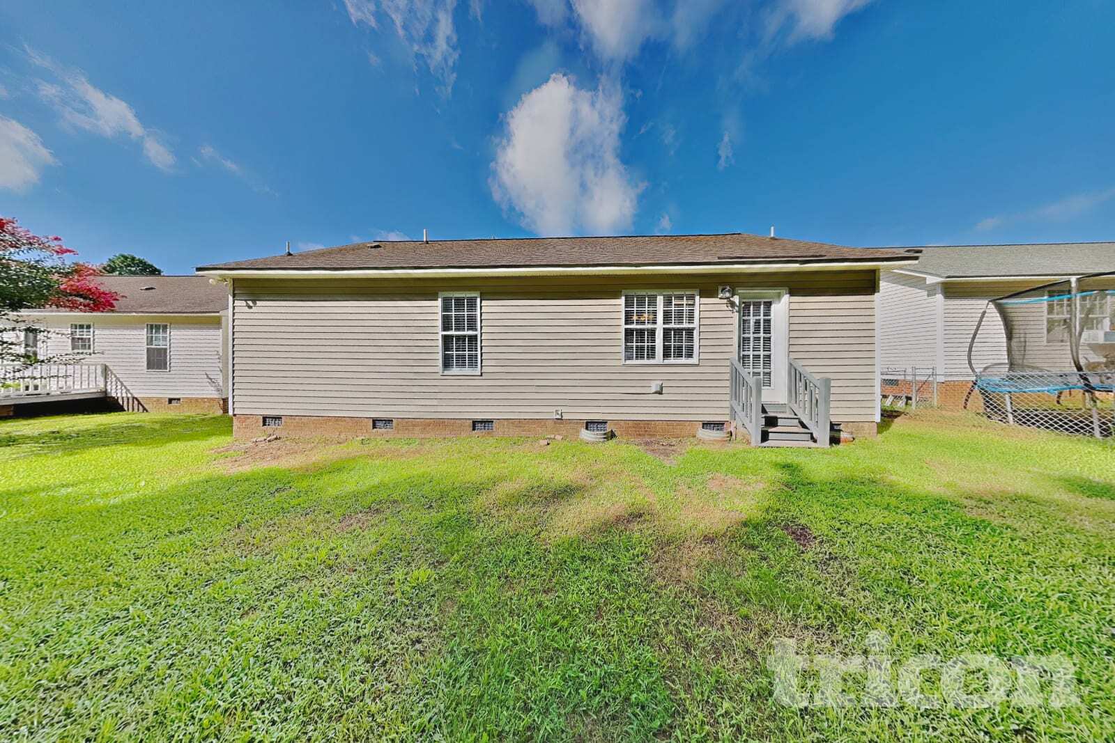 Building Photo - 2112 McKinnon Dr