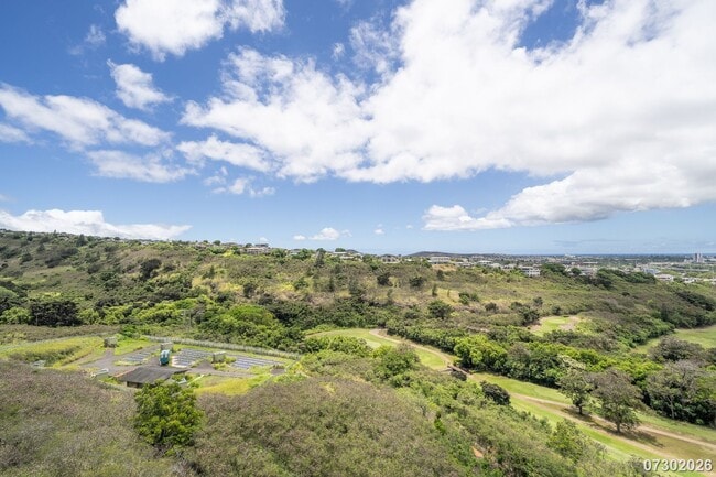 Building Photo - $3,000 / 2 Bed / 2 Bath / 2 Parking – Colonnade on The Green