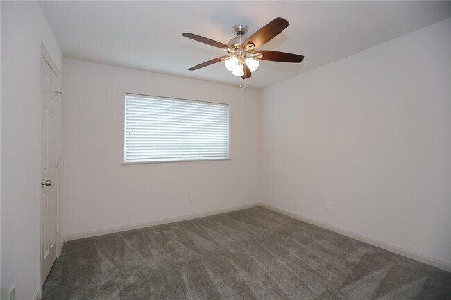 Building Photo - 6022 Beaudry Dr