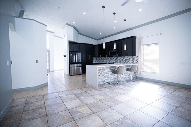 Building Photo - 546 Bloomingdale Dr