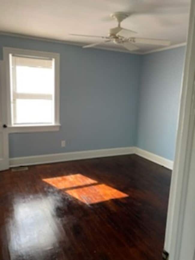 Building Photo - Charming and Updated 3 BR, 1 BA in Goldsboro