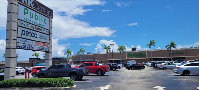 Building Photo - 270 Layne Blvd