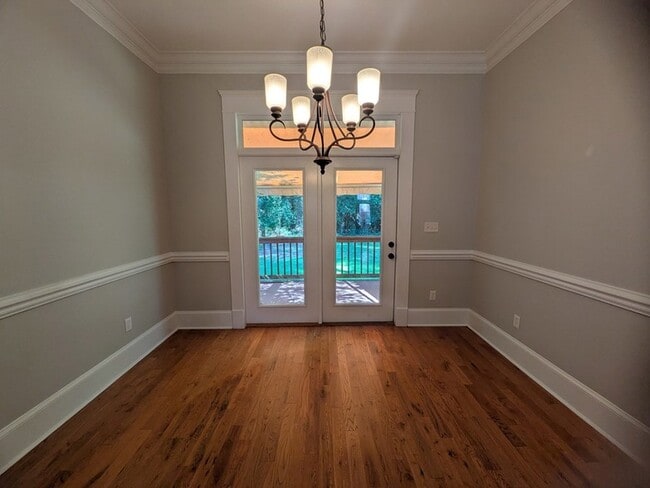 Building Photo - 124 Pepperdine Ct