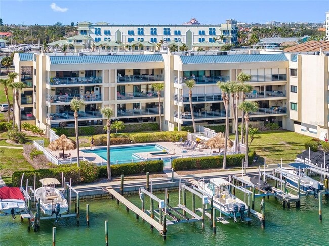 Building Photo - 363 Pinellas Bayway S