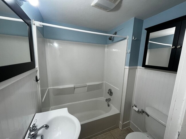 Building Photo - Downtown Bremerton Charmer