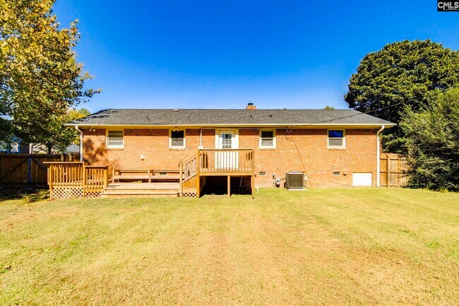 Building Photo - 7712 Burdell Dr