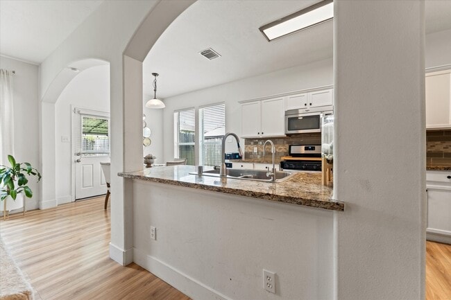 Building Photo - 3406 Bremerton Falls Dr
