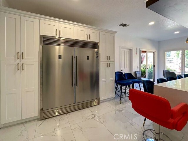Building Photo - 45700 Adler Ln