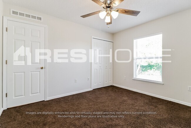 Building Photo - 4392 Landover Blvd