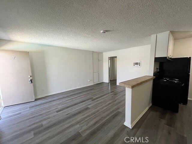 Building Photo - 686 E Cottonwood Rd