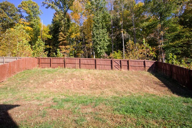 Building Photo - 1328 Black Oak Cir