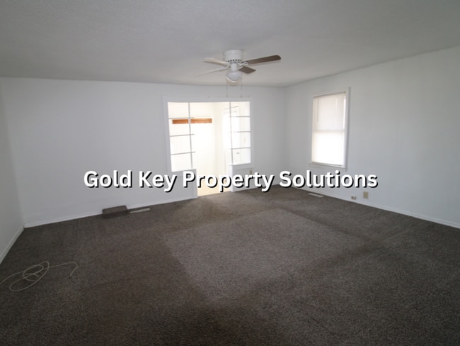 Building Photo - MUNCIE 2 BR 1 BA House with Carport and Large Yard (NO SECTION 8)