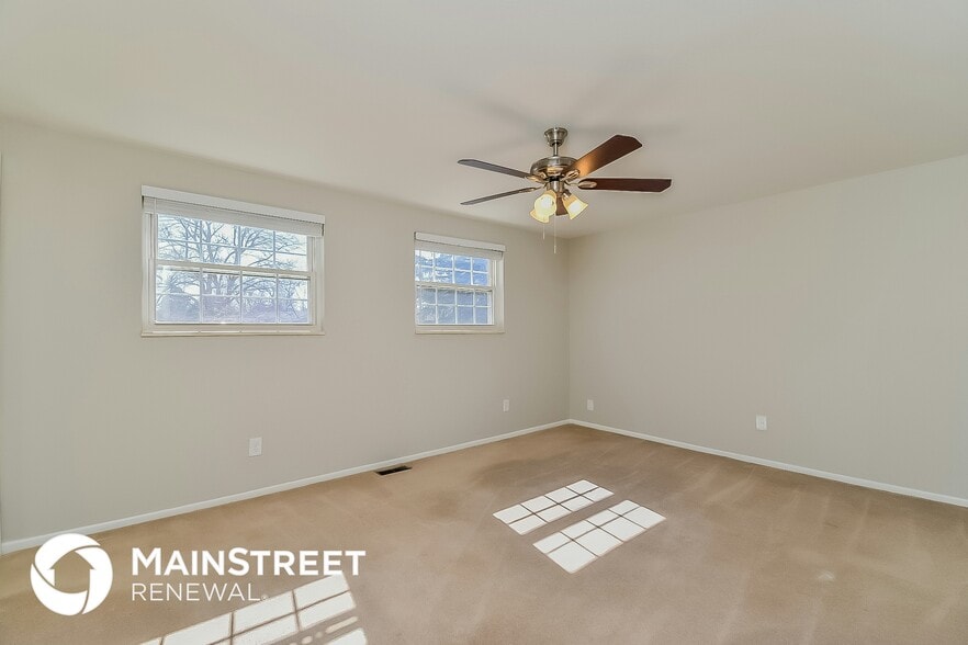 Building Photo - 3738 Quiet Cir W