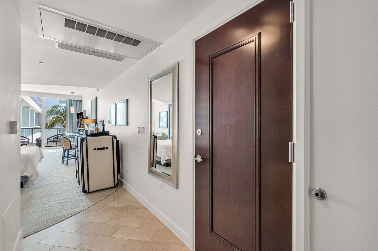 Building Photo - 4391 Collins Ave