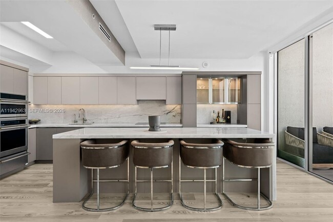 Building Photo - 90 SW 3rd St