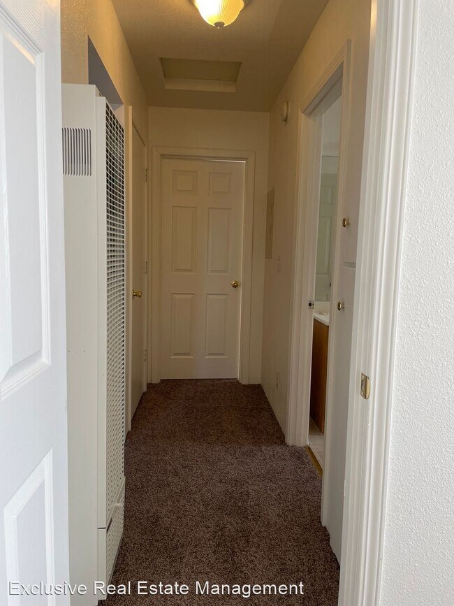 2 br, 1 bath House 2416 Vine Street 2416 Vine Ave Klamath Falls OR 97601 Apartment Finder