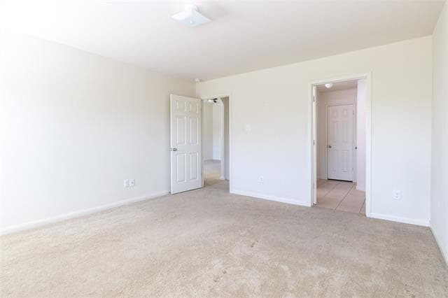 Building Photo - 128 Oriole Dr