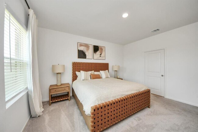 Building Photo - 2013 Chianti Grv Ln