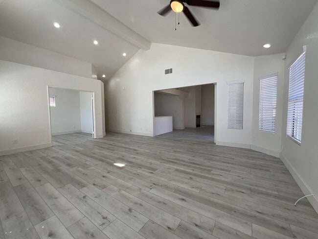 Building Photo - Single-family home 3 bedroom 2 bathroom located in the highly sought-after area of Chino Hills, CA.