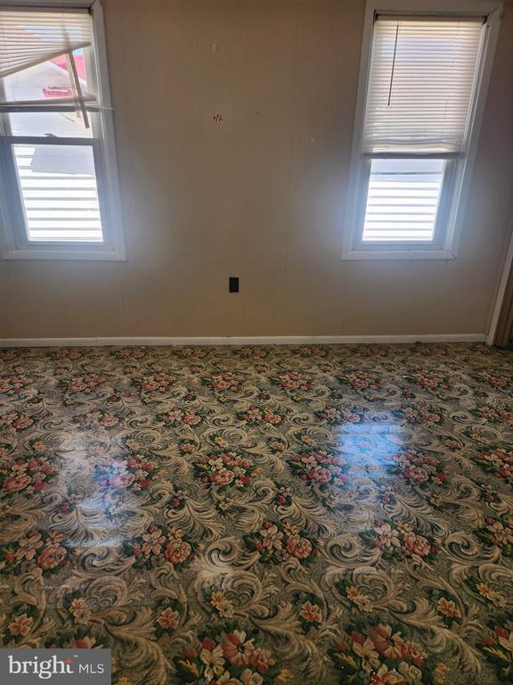 Building Photo - 29 S F St