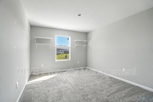Building Photo - 6888 Lady Abigail Dr