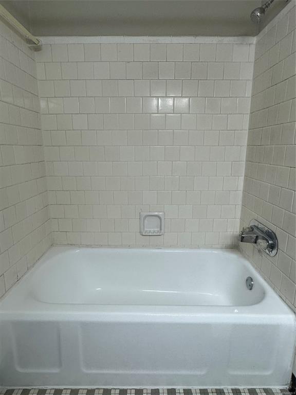 Building Photo - 19 Bradley Dr